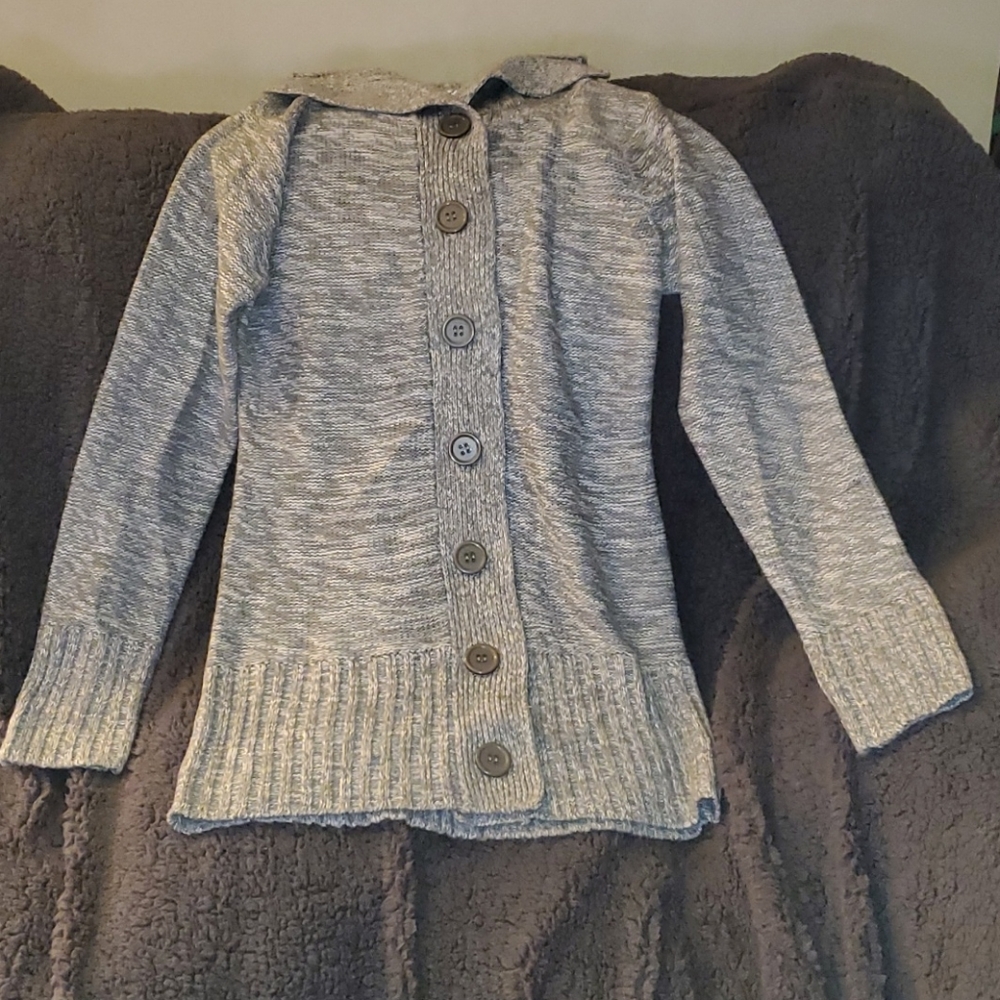 Stephanie Rogers Size Medium Button Down Sweater